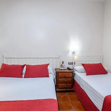 Hotel H28 Camas Camas