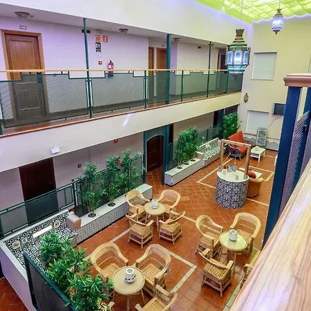 Hotel H28 Camas Hotel