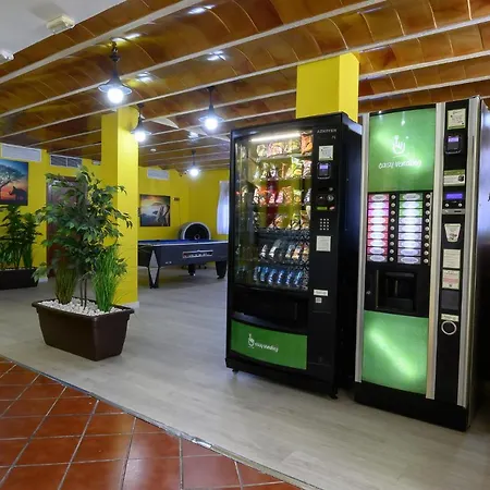 Hotel H28 Camas 3* Camas