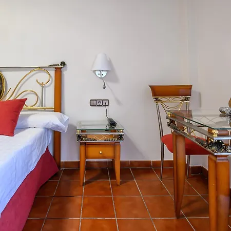 Hotel Hotel H28 Camas