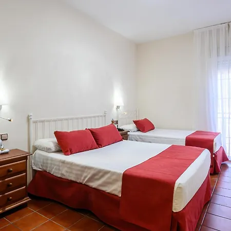 Hotel Hotel H28 Camas 3*