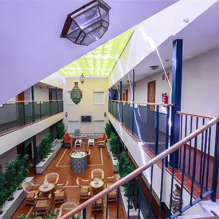Hotel H28